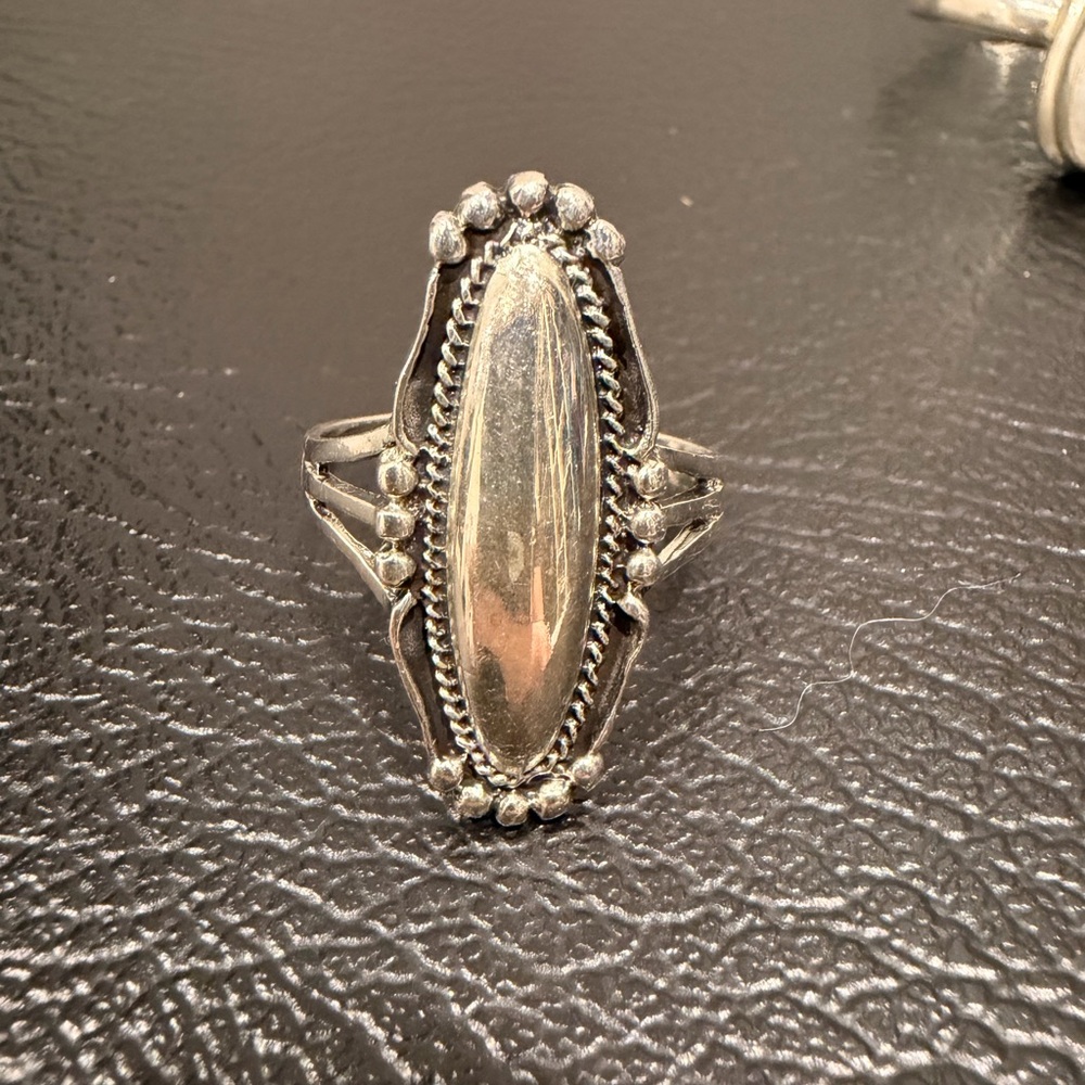 Sterling silver ring bundle - Picture 5 of 7